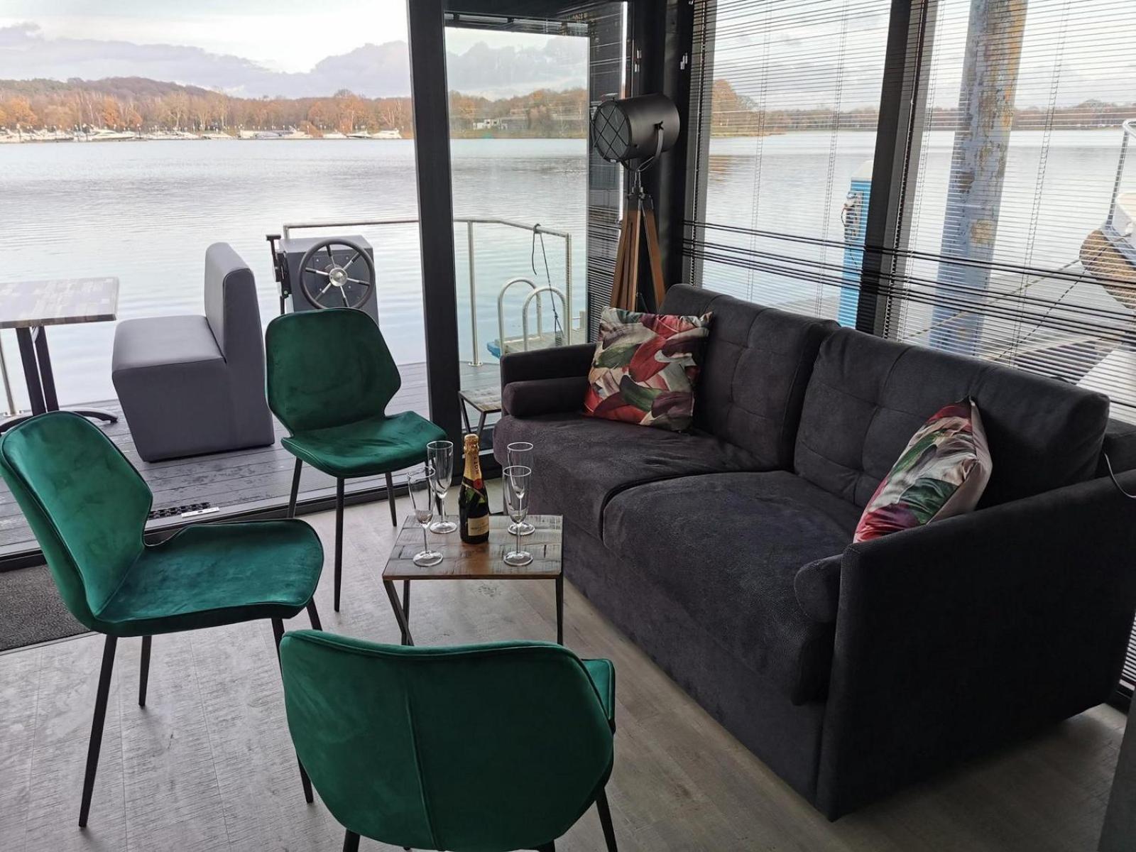 Houseboat Marina Mookerplas 4-6 Persons Plasmolen Zewnętrze zdjęcie