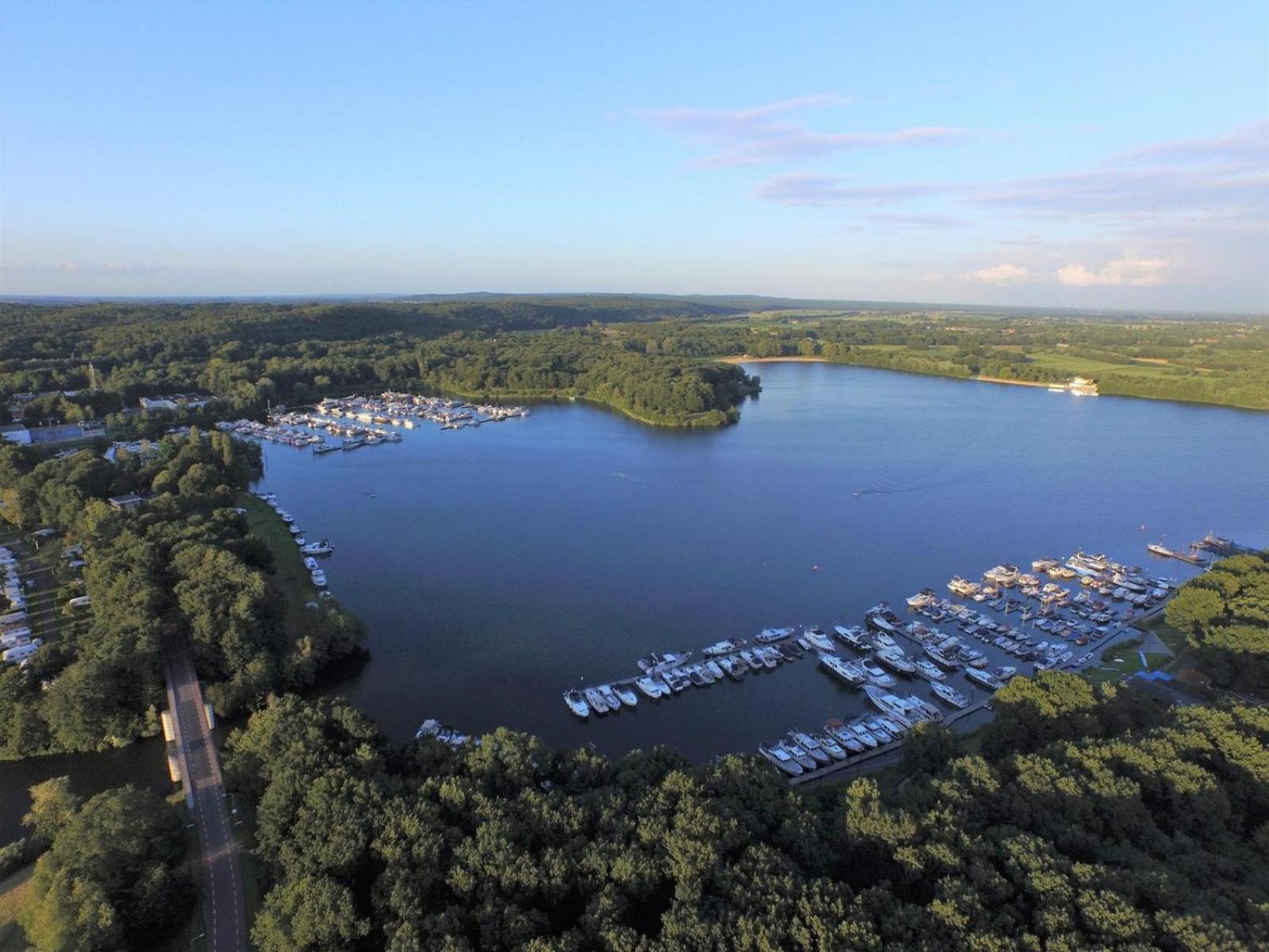 Houseboat Marina Mookerplas 4-6 Persons Plasmolen Zewnętrze zdjęcie